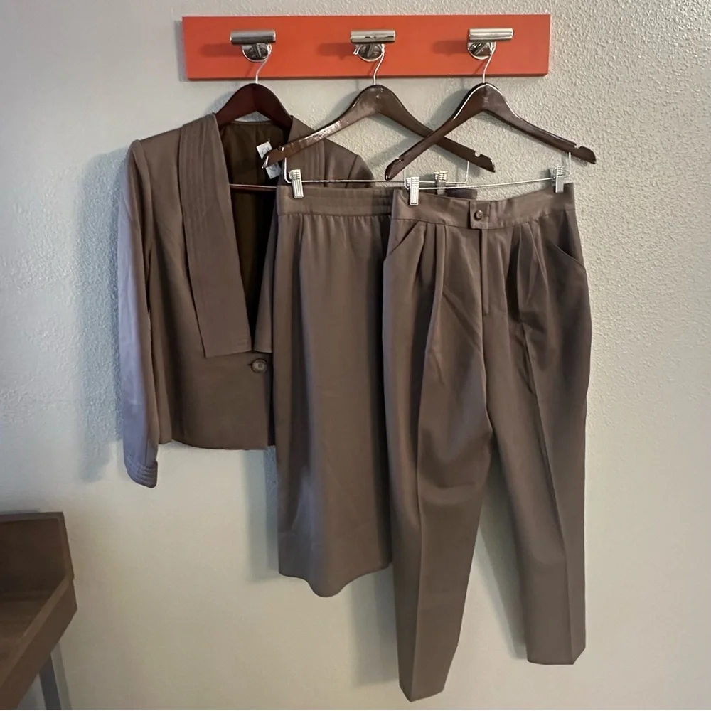 Vintage Anko Johannesburg Chicago 3 Piece Women's Suit Sz M - Picture 1 of 16